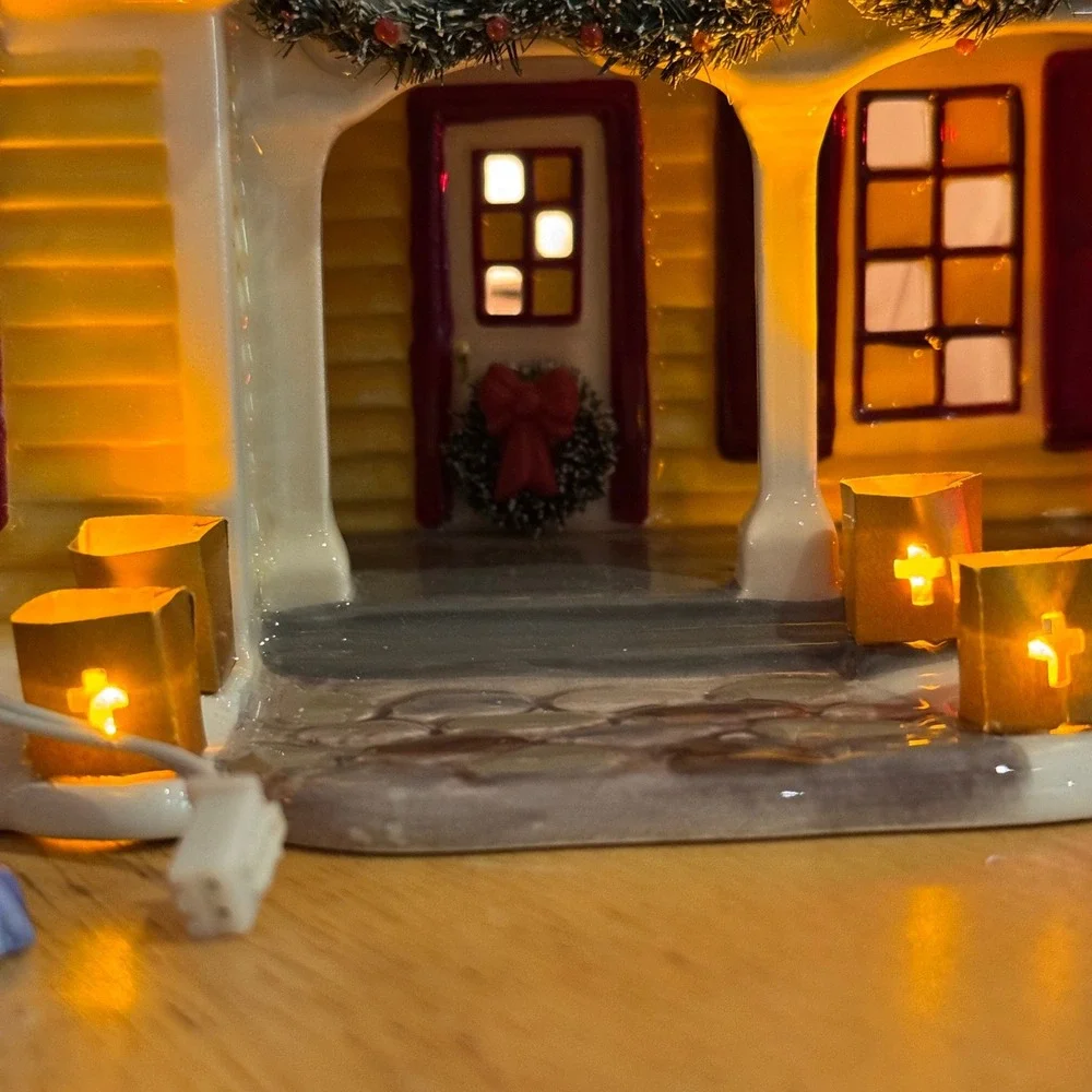 Department 56 Noel House Snow Village Christmas Lane Lighted w/ Box Dept 56